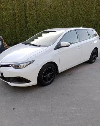 samochody osobowe Toyota Auris cena 44900 przebieg: 123500, rok produkcji 2016 z Narol